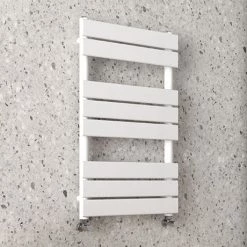 Outlet π Arezzo Matt White 840 x 500mm Heated Towel Rail π