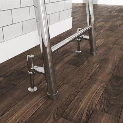 Buy 🥰 Venice Chrome Leaning Ladder 1800 x 500mm Heated Towel Rail 🤩 -Ladder Towel Radiators Sales VNR1CHR D3 460